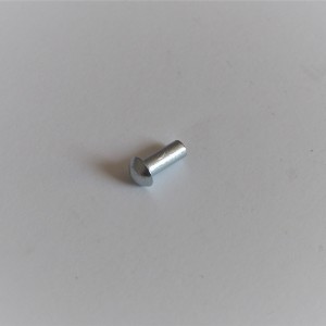 Nit zębatki tylnej łańcucha, 4x10 mm, ocynk, Jawa 50 typ 05/20/21/23