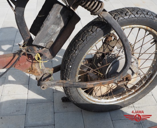 J555 bez motoru (5).JPG