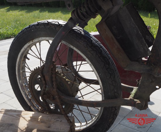 J555 bez motoru (10).JPG