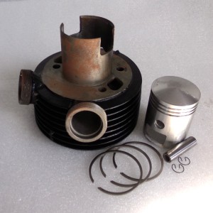 Cylinder + tłok 66,00/15, oryginał, po renowacji, Jawa 250 Kyvacka