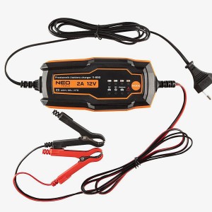 Prostownik automatyczny 2A/35W, 4-60Ah, do akumulatorów kwasowych / AGM / GEL